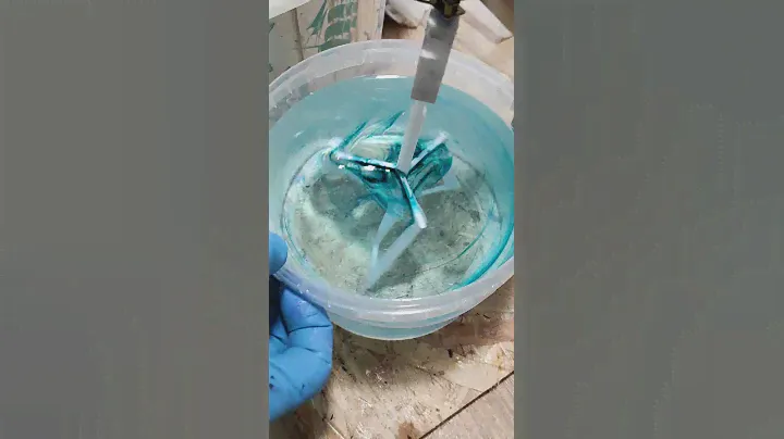 Тестирую венчик для эпоксидной смолы напечатанный на 3d принтере